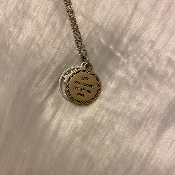 Dear Ava tree of life necklace 🪴 - Picture 4 of 4